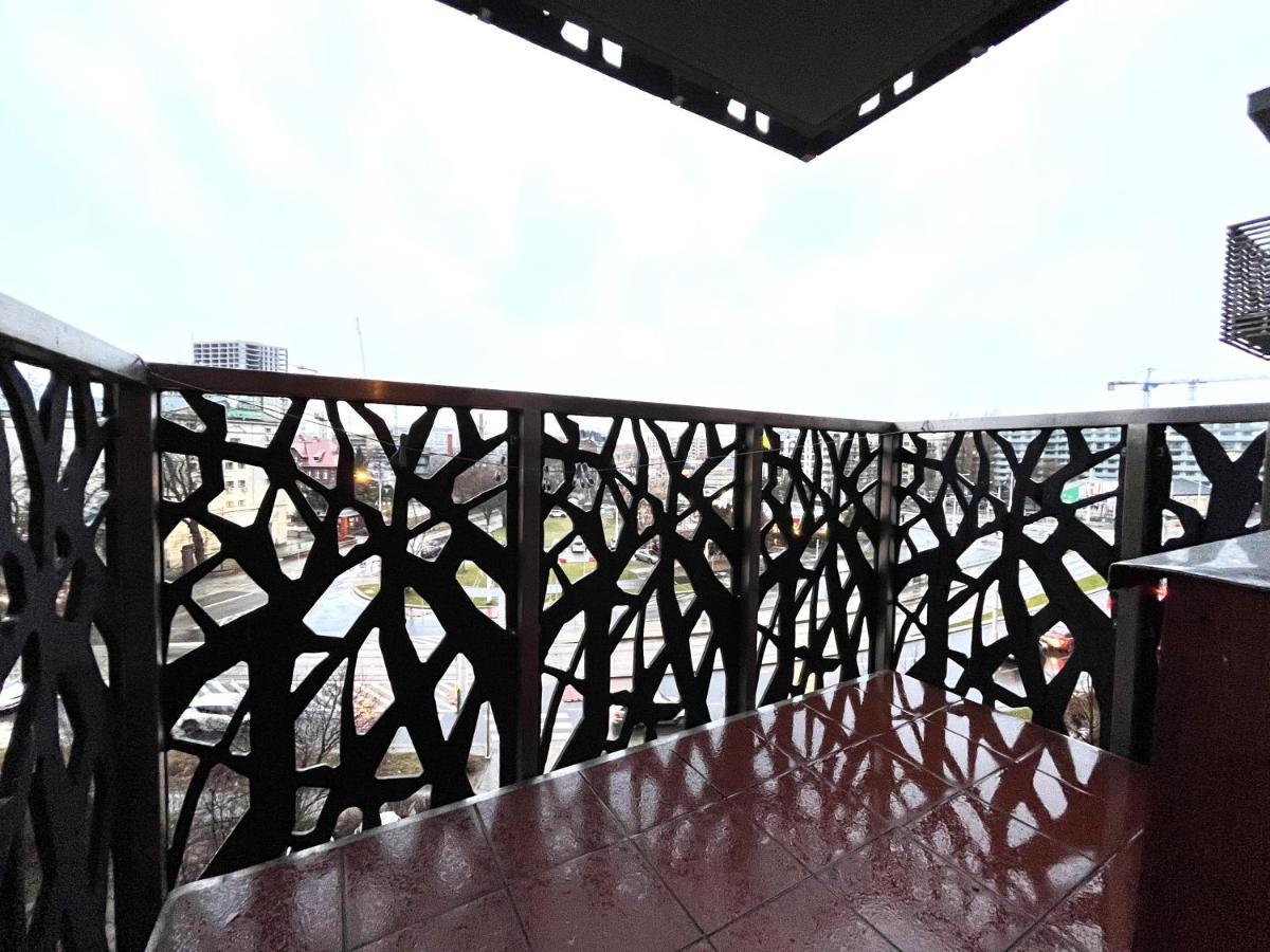 Jagielly Apartment ~ Self Check-In 24H ~ Parking & Lift 弗罗茨瓦夫 外观 照片