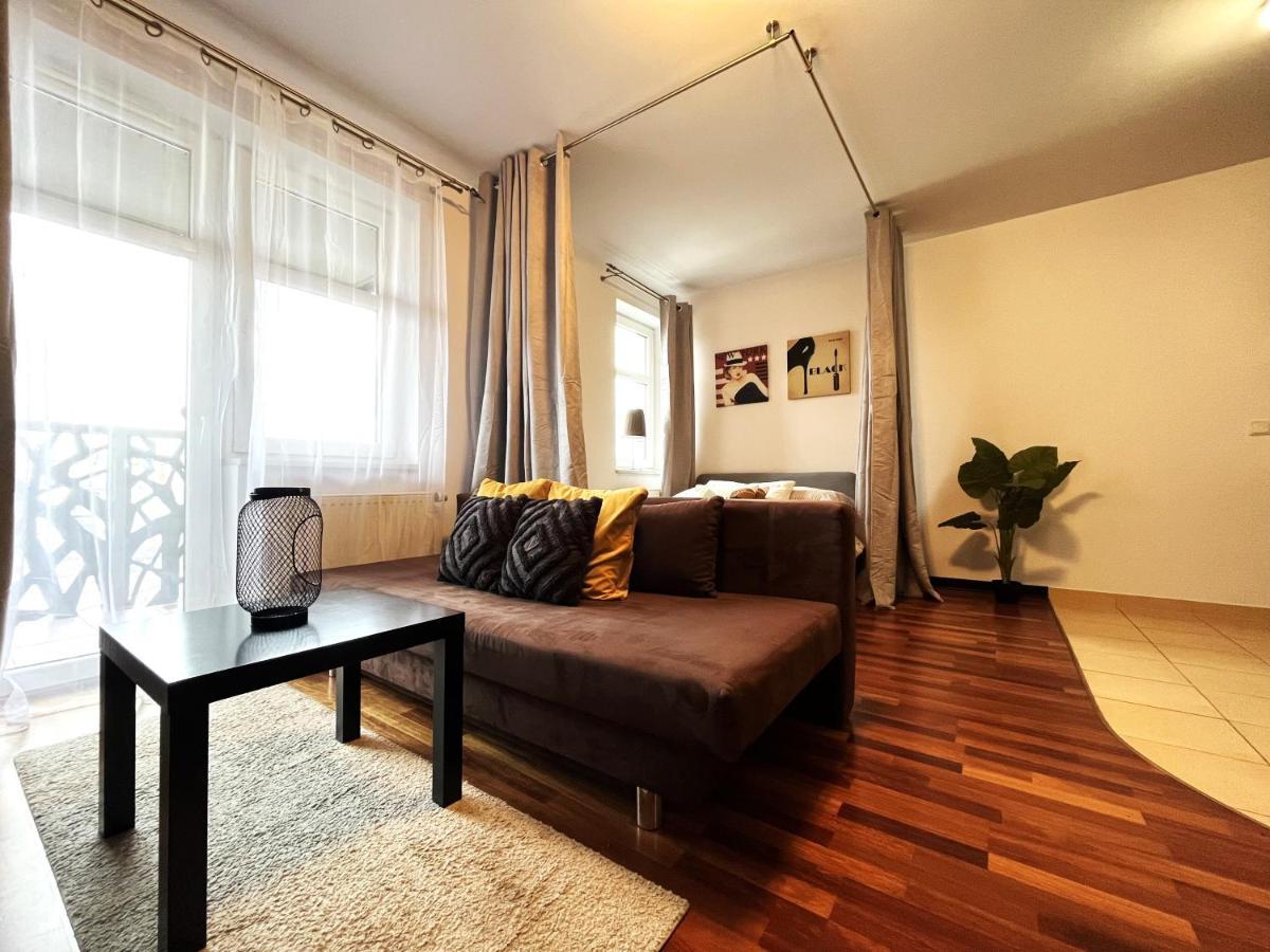 Jagielly Apartment ~ Self Check-In 24H ~ Parking & Lift 弗罗茨瓦夫 外观 照片